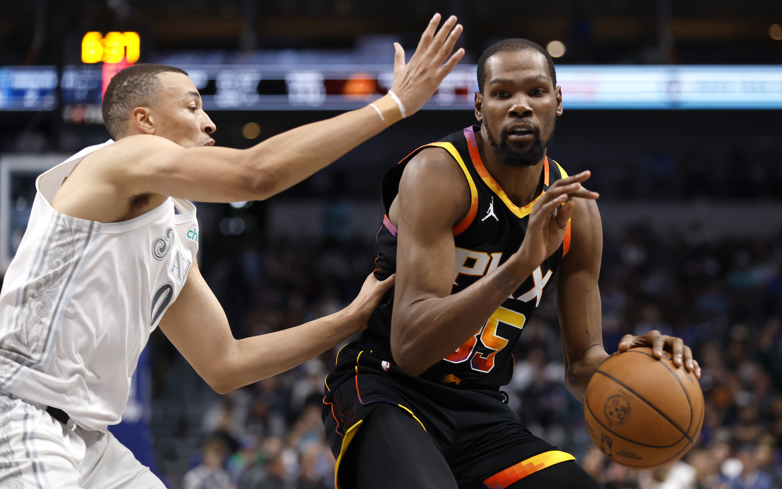 九游登录入口-包含菲尼克斯太阳发布备战花絮，加时末段防线松动，NBA总决赛任务艰巨，训练强度明显提升的词条
